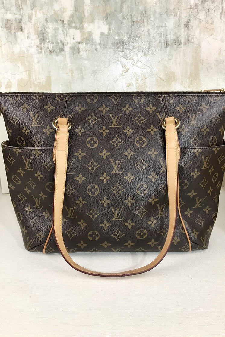 What Goes Around Comes Around Louis Vuitton Green Sprouse Pochette Access  V2 Bag
