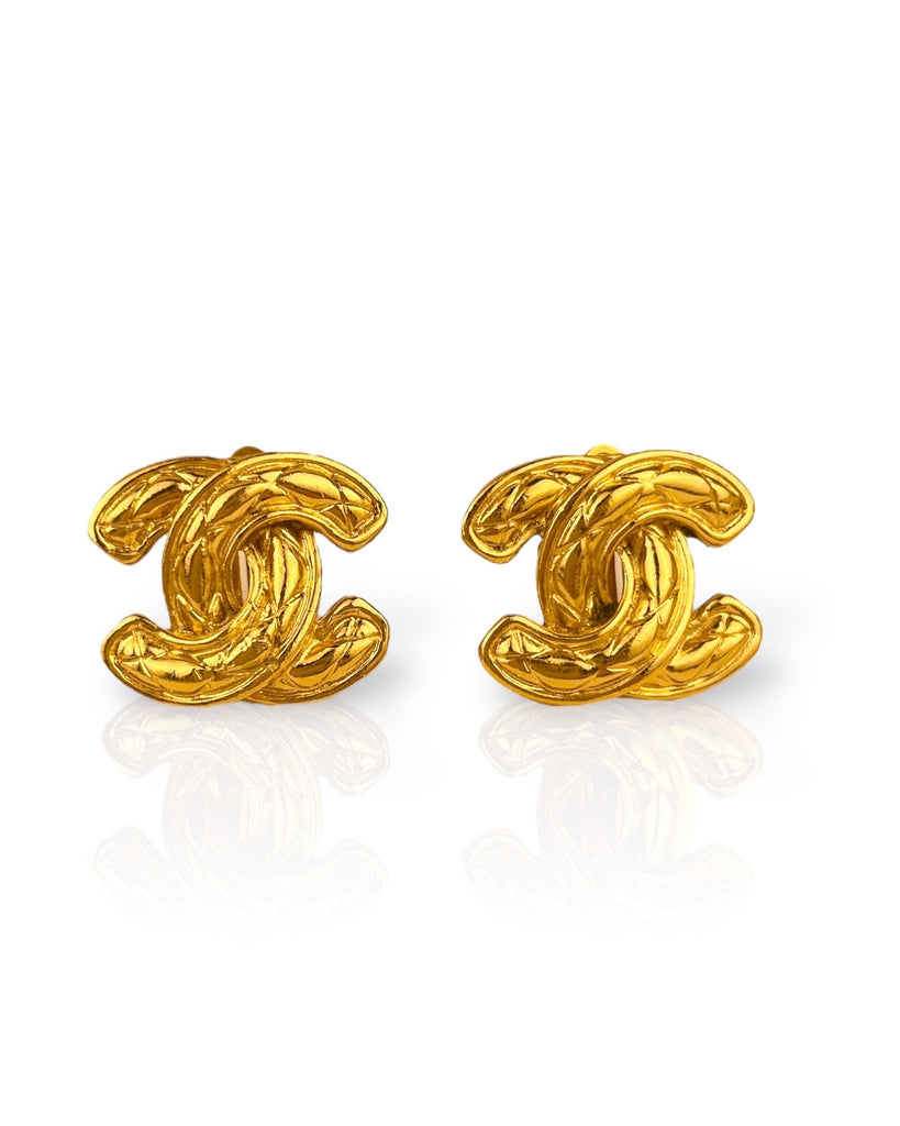 Chanel Cc Dangle Earrings Clip-on Gold 94p Auction