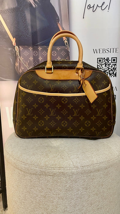 Louis Vuitton Deauville Monogram Bag