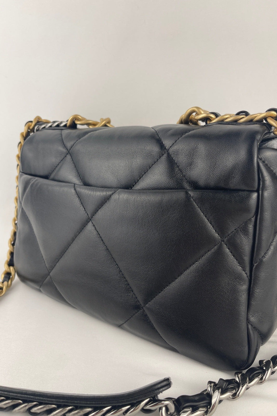 CHANEL+19+Shoulder+Bag+Gold+Leather for sale online