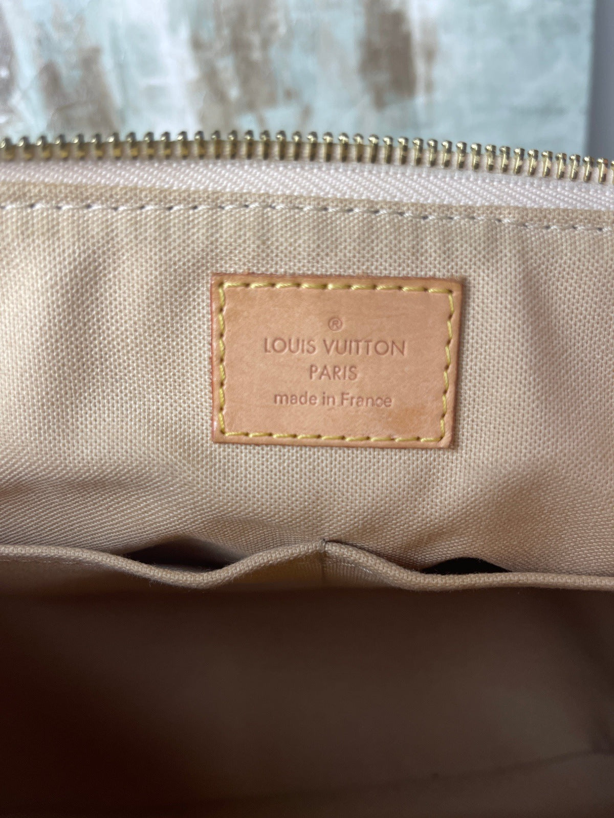 louis vuitton damier azur crossbody bag-Louis Vuitton Siracusa PM Damier  Azur Crossbody Bag-RELOVE DELUXE