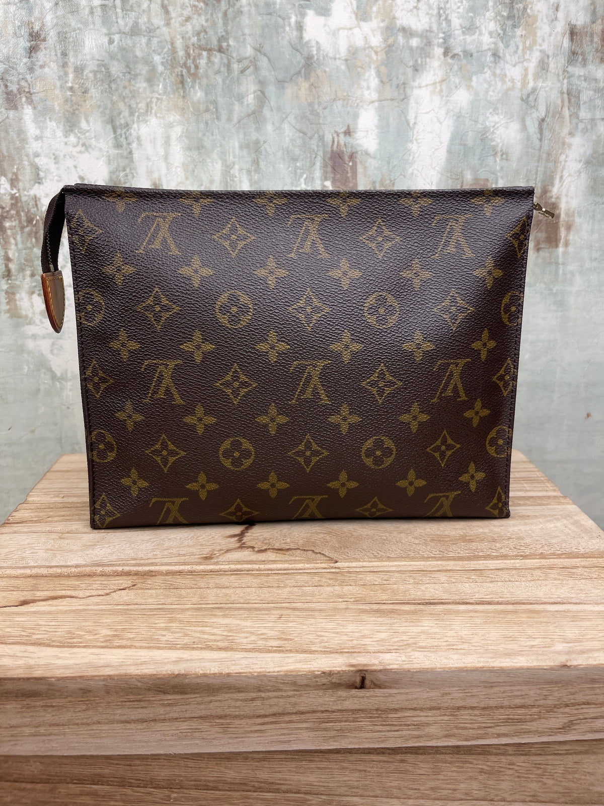 Louis Vuitton Toiletry 26 Vintage Pouch BagBrandy Bag  RELOVE DELUXE